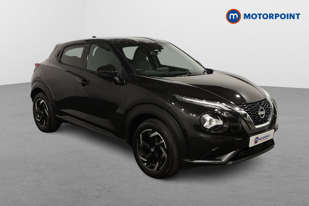 Nissan Juke N-Connecta Automatic Petrol SUV - Stock Number (1569819) - Drivers side front corner