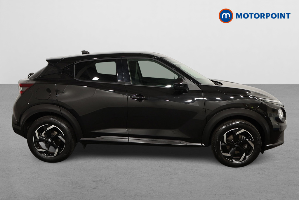 Nissan Juke N-Connecta Automatic Petrol SUV - Stock Number (1569819) - Drivers side