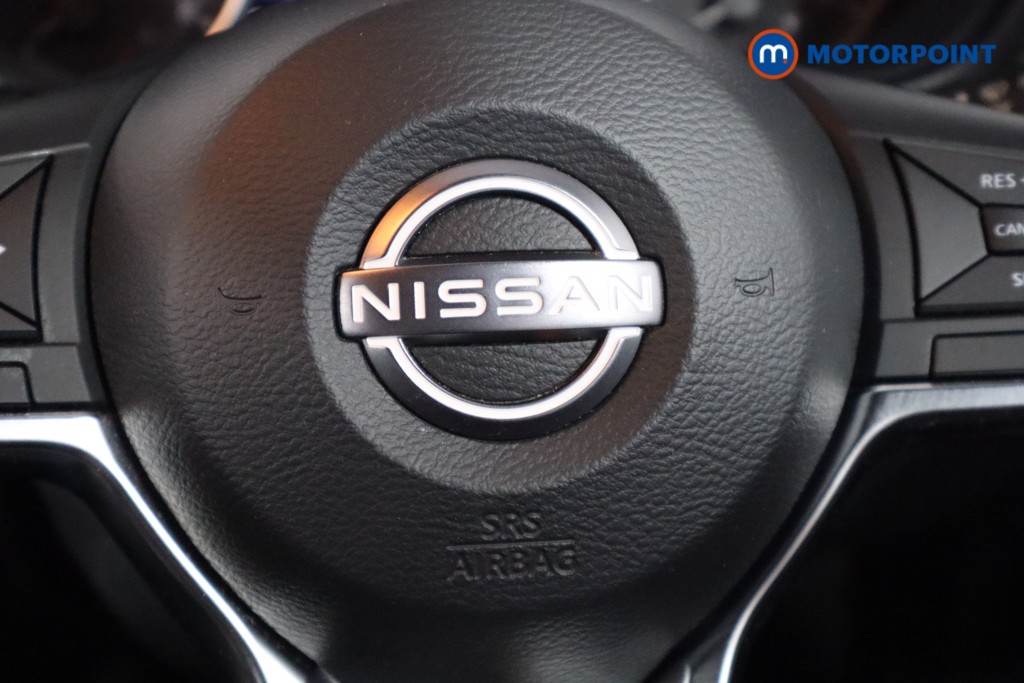 Nissan Juke N-Connecta Automatic Petrol SUV - Stock Number (1569826) - 17th supplementary image