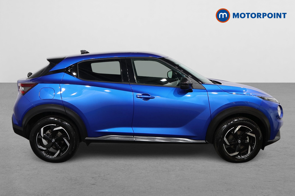 Nissan Juke N-Connecta Automatic Petrol SUV - Stock Number (1569826) - Drivers side