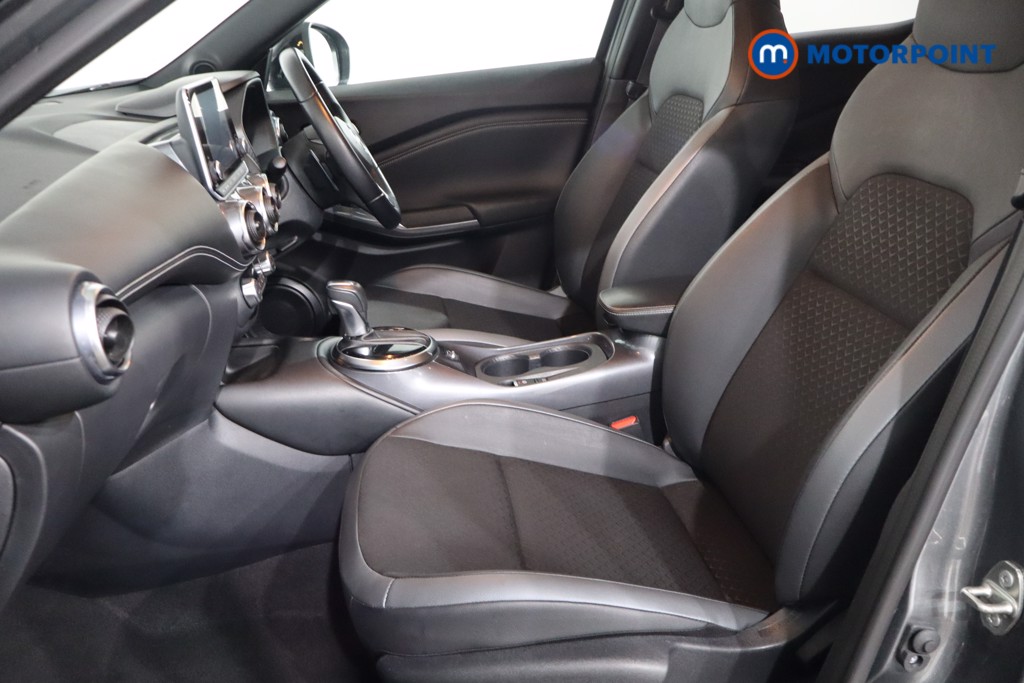 Nissan Juke N-Connecta Automatic Petrol SUV - Stock Number (1569827) - 4th supplementary image