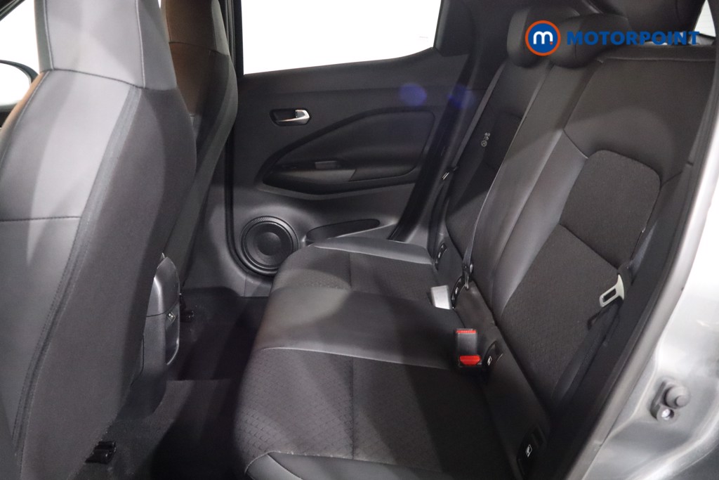 Nissan Juke N-Connecta Automatic Petrol SUV - Stock Number (1569827) - 5th supplementary image