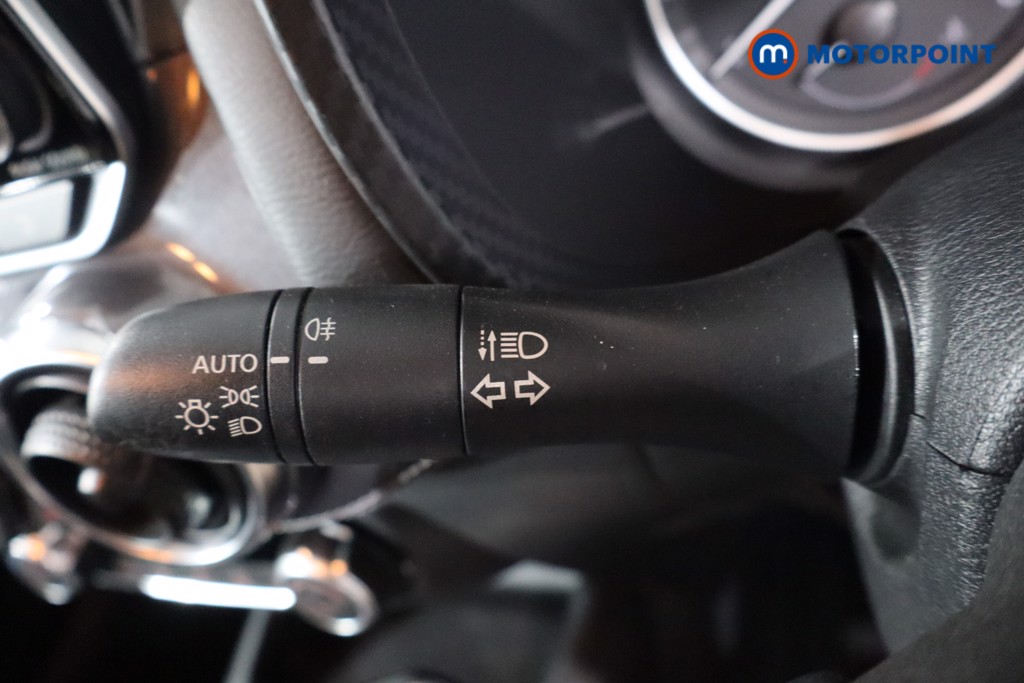 Nissan Juke N-Connecta Automatic Petrol SUV - Stock Number (1569827) - 21st supplementary image