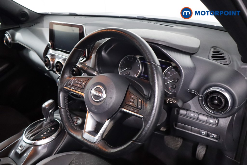 Nissan Juke N-Connecta Automatic Petrol SUV - Stock Number (1569827) - 23rd supplementary image