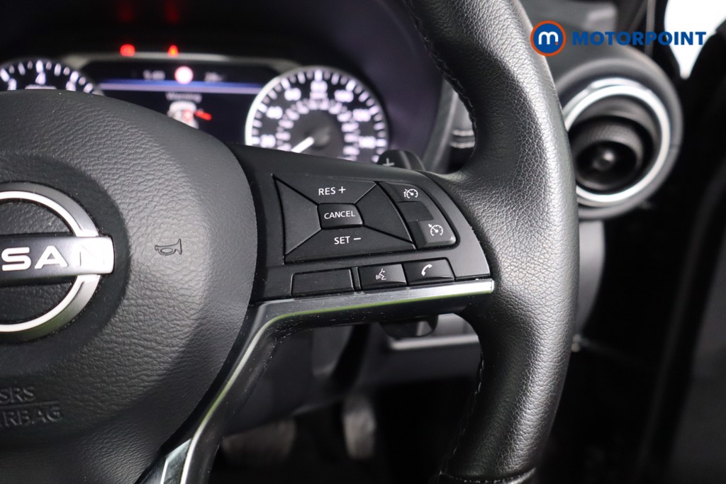 Nissan Juke N-Connecta Automatic Petrol SUV - Stock Number (1570057) - 8th supplementary image