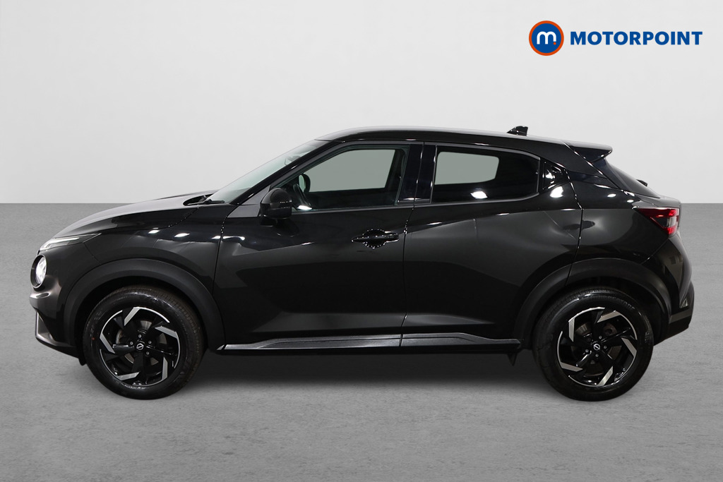Nissan Juke N-Connecta Automatic Petrol SUV - Stock Number (1570057) - Passenger side