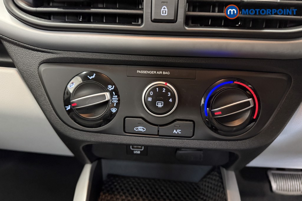 Hyundai I10 Premium Automatic Petrol Hatchback - Stock Number (1570253) - 17th supplementary image