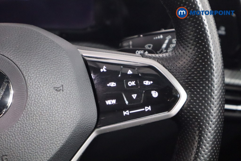 Volkswagen Golf R-Line Automatic Petrol Hatchback - Stock Number (1570261) - 8th supplementary image