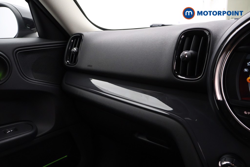 Mini Countryman Cooper Classic Manual Petrol SUV - Stock Number (1570267) - 6th supplementary image