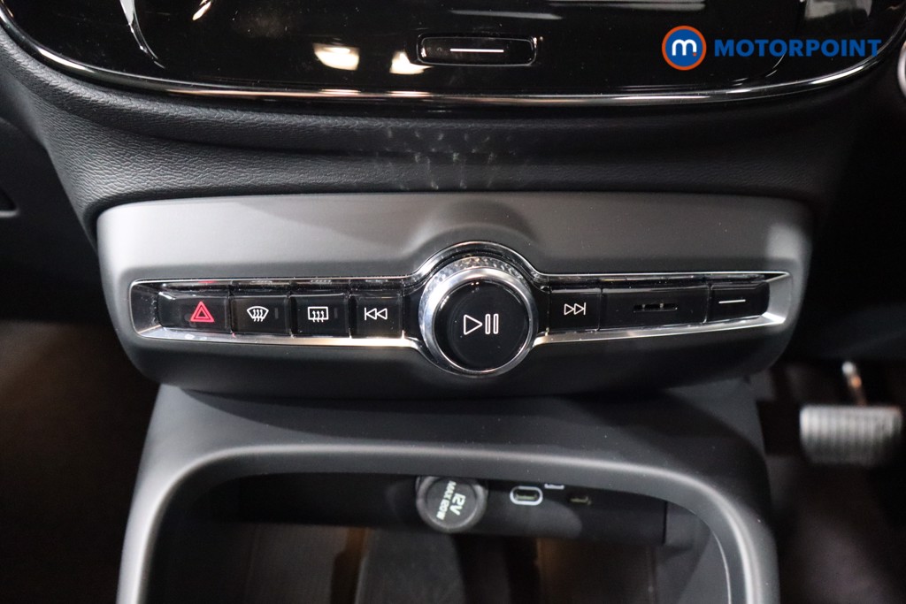 Volvo Xc40 Plus Automatic Petrol SUV - Stock Number (1570596) - 19th supplementary image