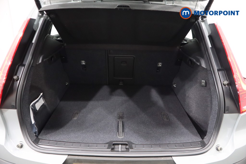 Volvo Xc40 Plus Automatic Petrol SUV - Stock Number (1570596) - 30th supplementary image