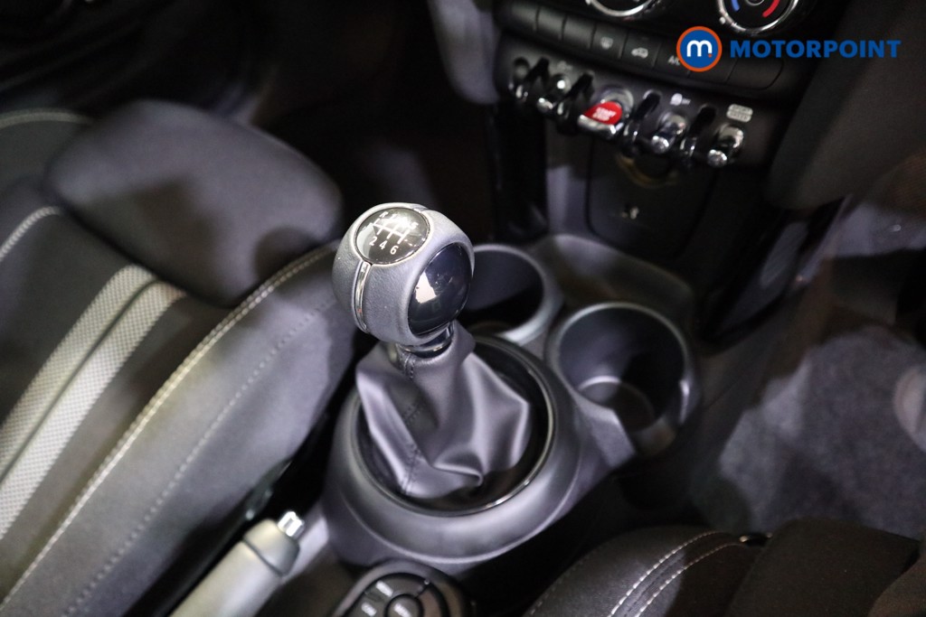 Mini Hatchback Cooper S Classic Manual Petrol Hatchback - Stock Number (1570607) - 9th supplementary image
