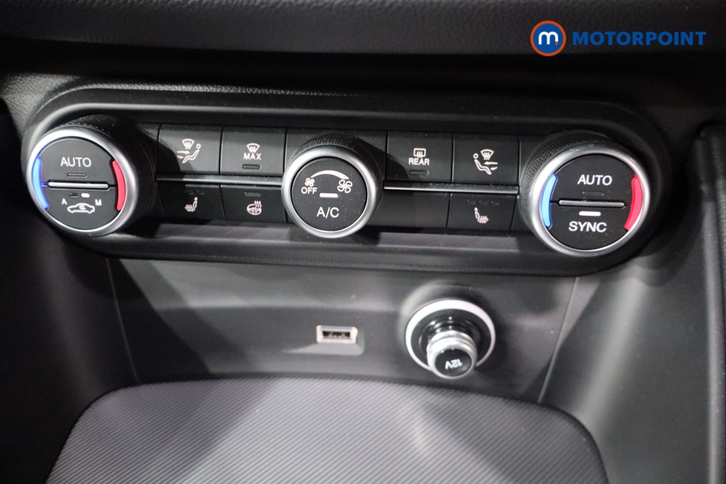 Alfa Romeo Stelvio Veloce Automatic Petrol SUV - Stock Number (1570630) - 16th supplementary image