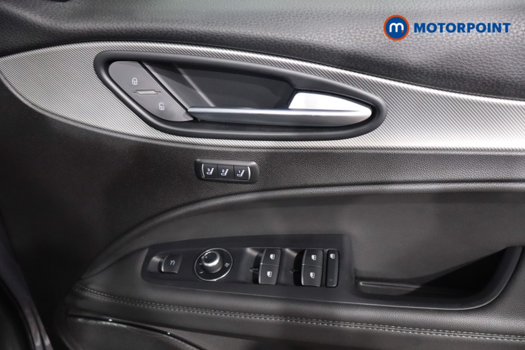 Alfa Romeo Stelvio Veloce Automatic Petrol SUV - Stock Number (1570630) - 25th supplementary image