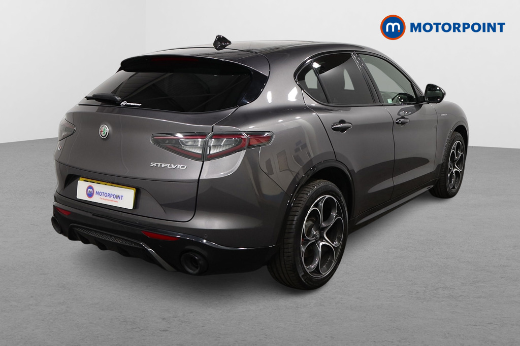 Alfa Romeo Stelvio Veloce Automatic Petrol SUV - Stock Number (1570630) - Drivers side rear corner