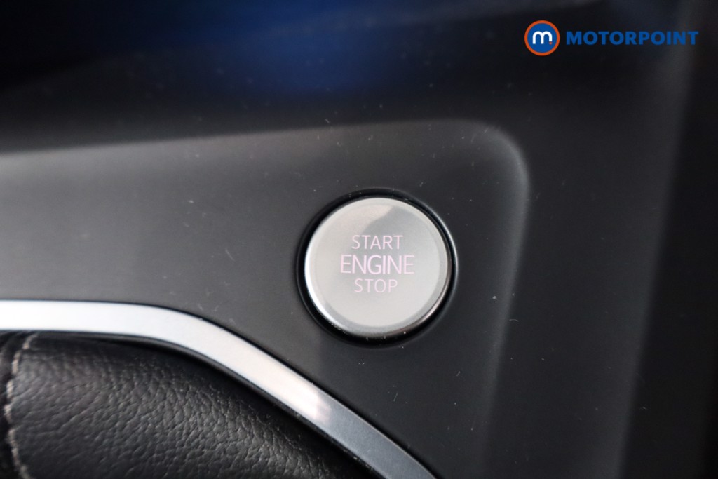 Volkswagen Golf R-Line Manual Petrol Hatchback - Stock Number (1571616) - 13th supplementary image