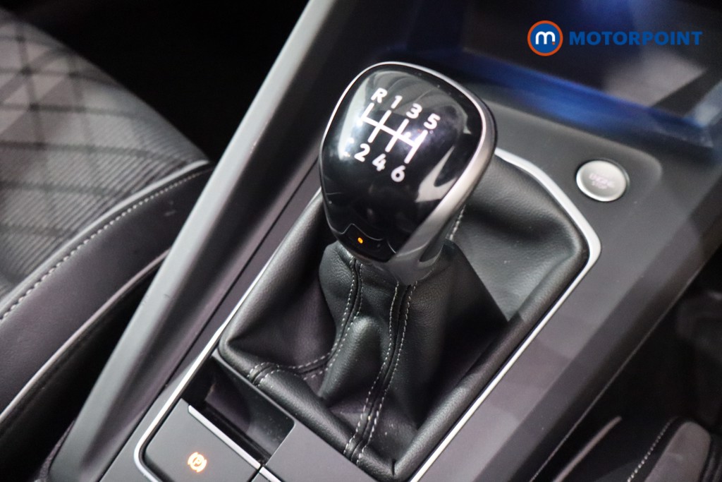 Volkswagen Golf R-Line Manual Petrol Hatchback - Stock Number (1571616) - 14th supplementary image