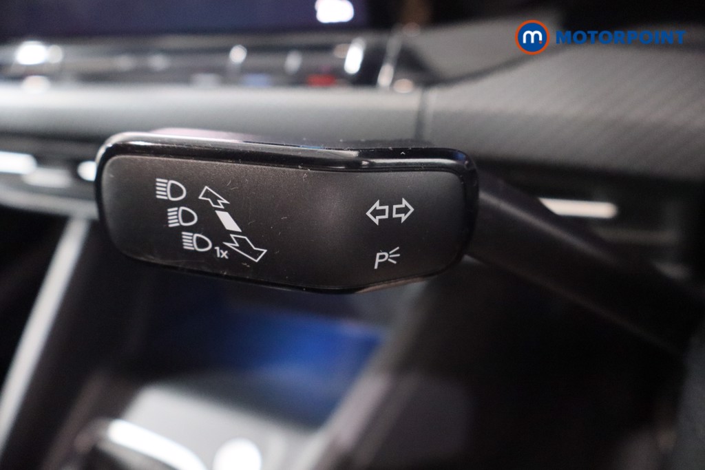 Volkswagen Golf R-Line Manual Petrol Hatchback - Stock Number (1571616) - 20th supplementary image
