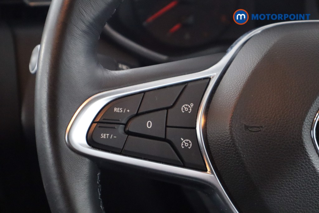 Renault Clio Iconic Manual Petrol Hatchback - Stock Number (1571715) - 7th supplementary image