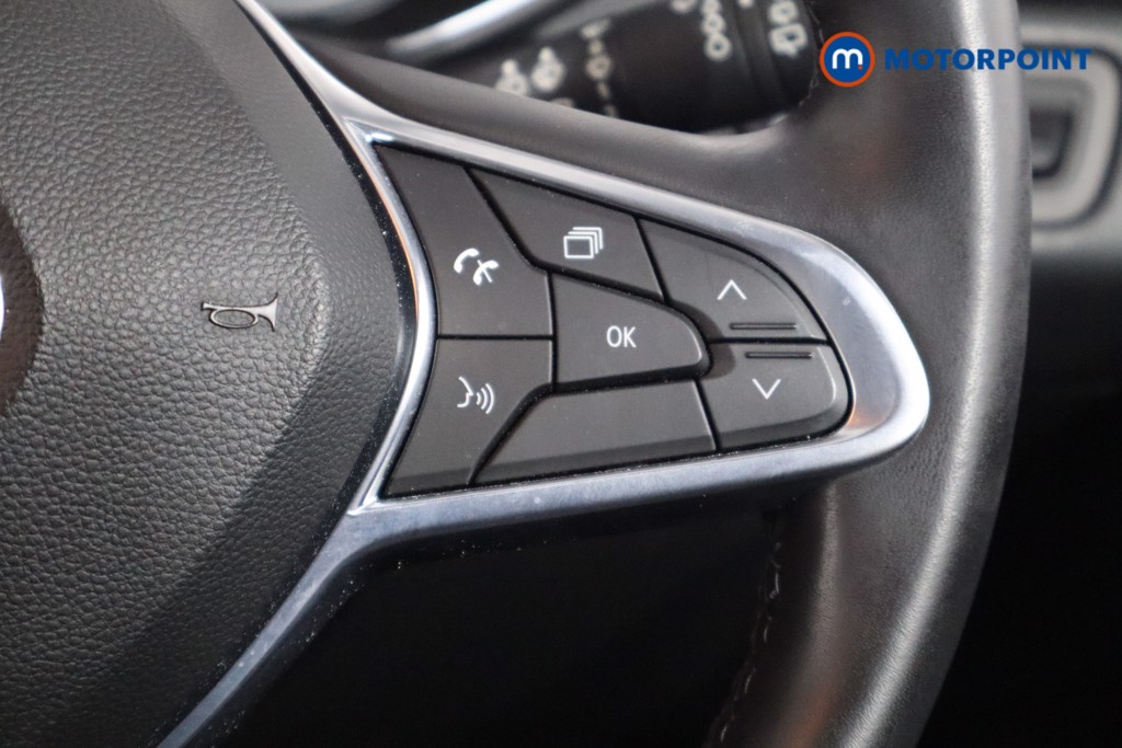 Renault Clio Iconic Manual Petrol Hatchback - Stock Number (1571715) - 8th supplementary image