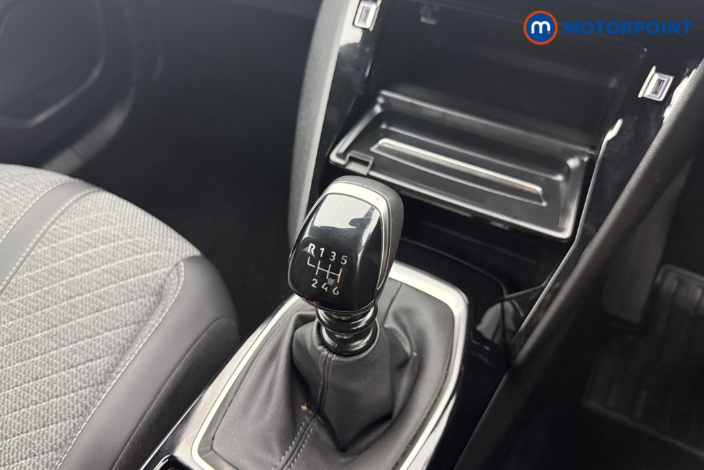 Peugeot 2008 Allure Manual Petrol SUV - Stock Number (1571737) - 5th supplementary image