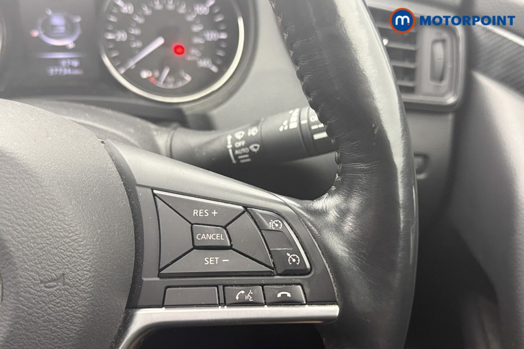 Nissan X-Trail Tekna Manual Diesel SUV - Stock Number (1551912) - 12th supplementary image