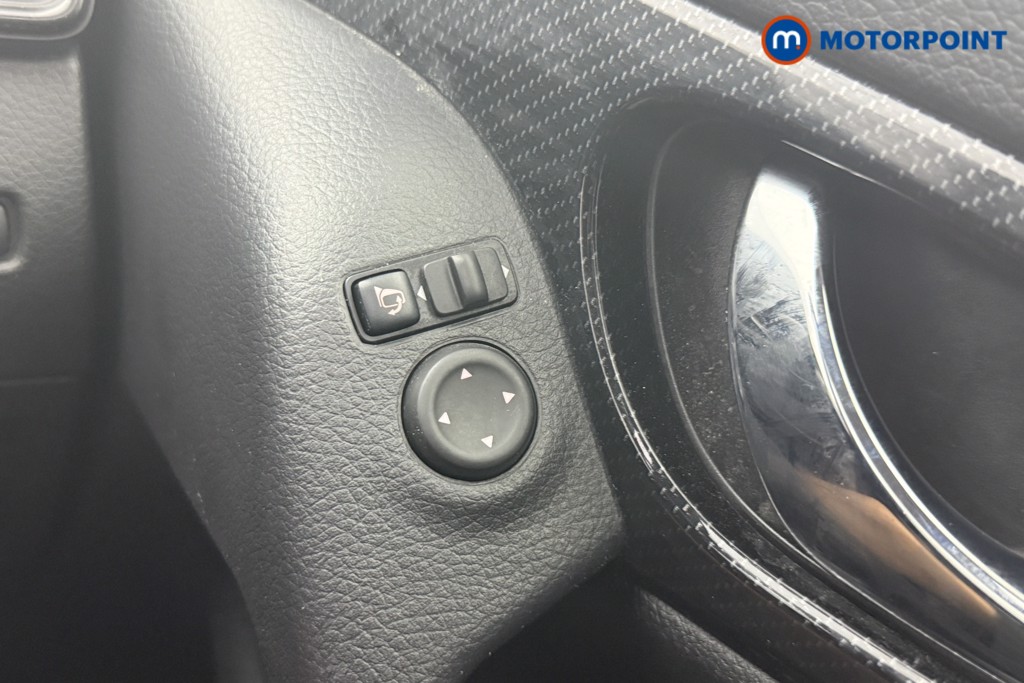 Nissan X-Trail Tekna Manual Diesel SUV - Stock Number (1551912) - 14th supplementary image