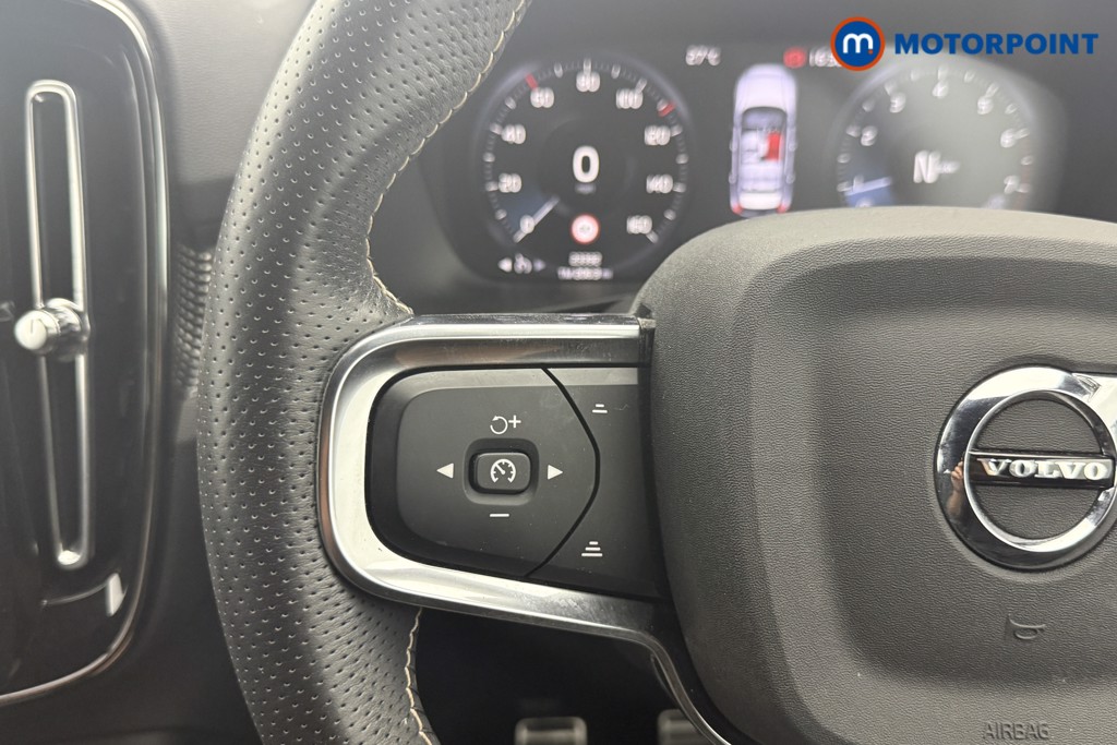 Volvo Xc40 R Design Manual Petrol SUV - Stock Number (1555107) - 8th supplementary image