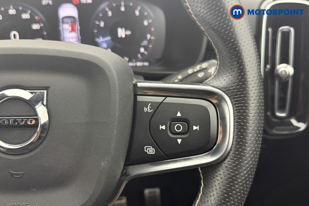 Volvo Xc40 R Design Manual Petrol SUV - Stock Number (1555107) - 9th supplementary image
