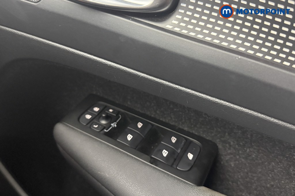 Volvo Xc40 R Design Manual Petrol SUV - Stock Number (1555107) - 10th supplementary image