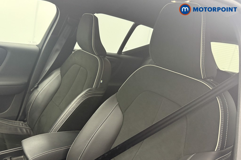 Volvo Xc40 R Design Manual Petrol SUV - Stock Number (1555107) - 16th supplementary image