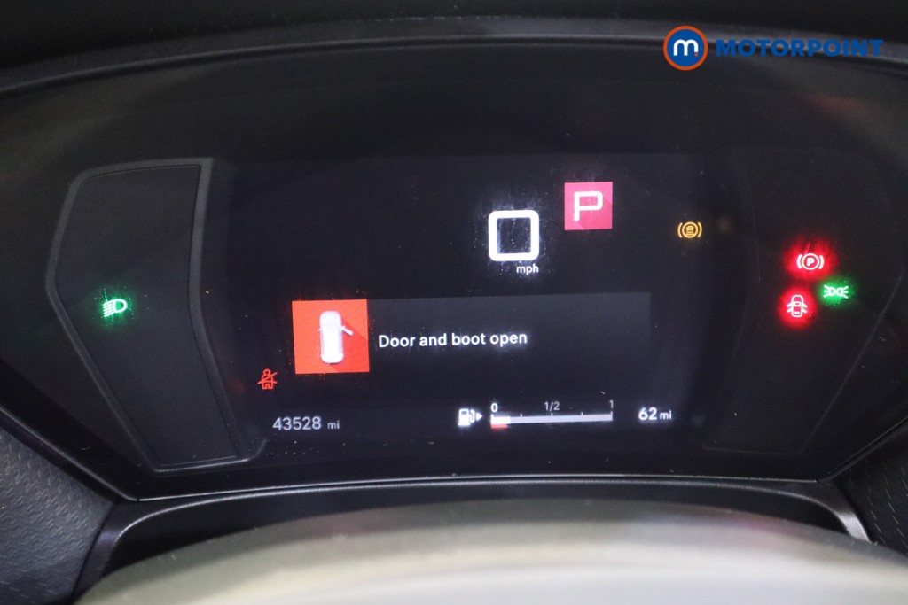 Citroen C5 X Shine Plus Automatic Petrol Hatchback - Stock Number (1556556) - 4th supplementary image