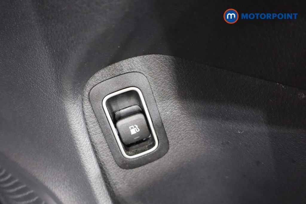 Mercedes-Benz CLA Amg Line Automatic Petrol Plug-In Hybrid Estate - Stock Number (1557435) - 12th supplementary image