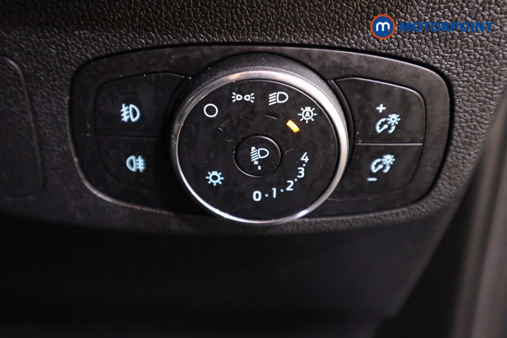 Ford Focus Active Manual Petrol Hatchback - Stock Number (1560286) - 9th supplementary image