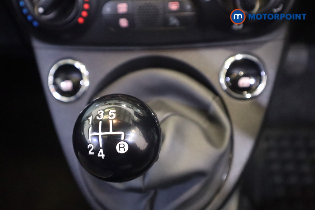 Fiat 500 Lounge Manual Petrol Hatchback - Stock Number (1562959) - 5th supplementary image