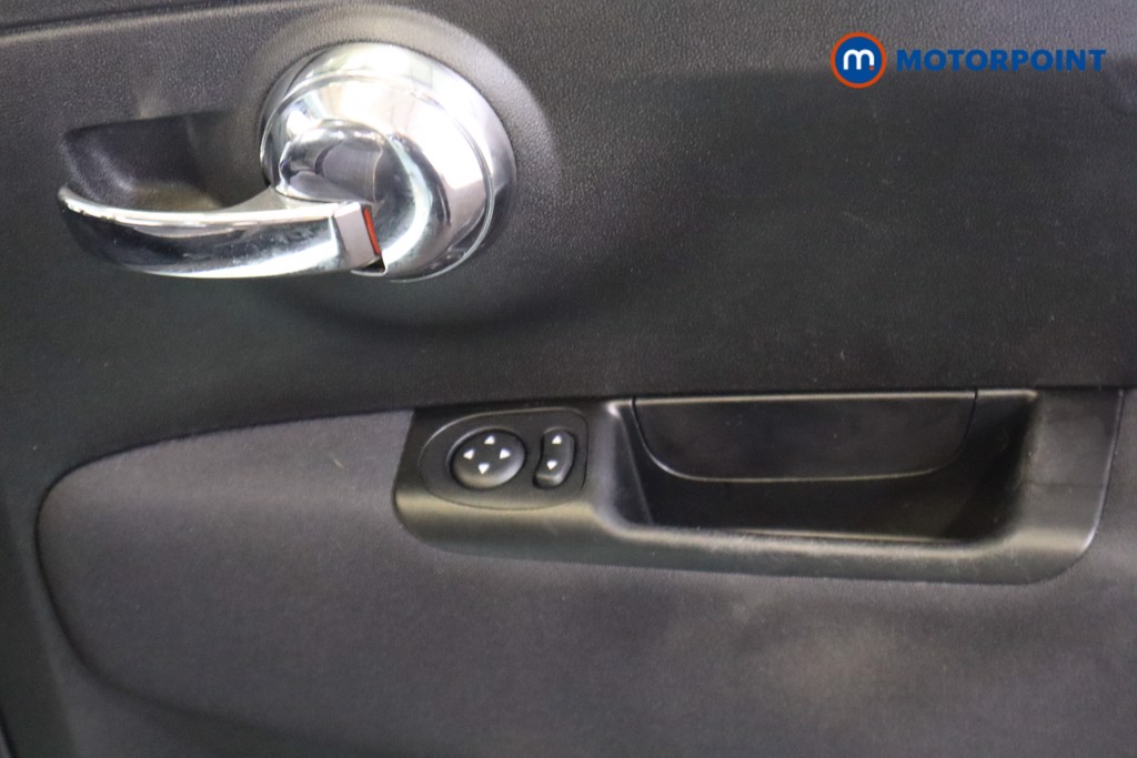 Fiat 500 Lounge Manual Petrol Hatchback - Stock Number (1562959) - 14th supplementary image