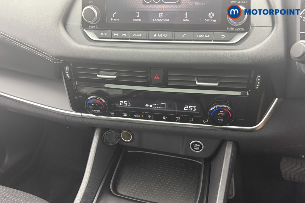 Nissan Qashqai Acenta Premium Automatic Petrol SUV - Stock Number (1563074) - 4th supplementary image