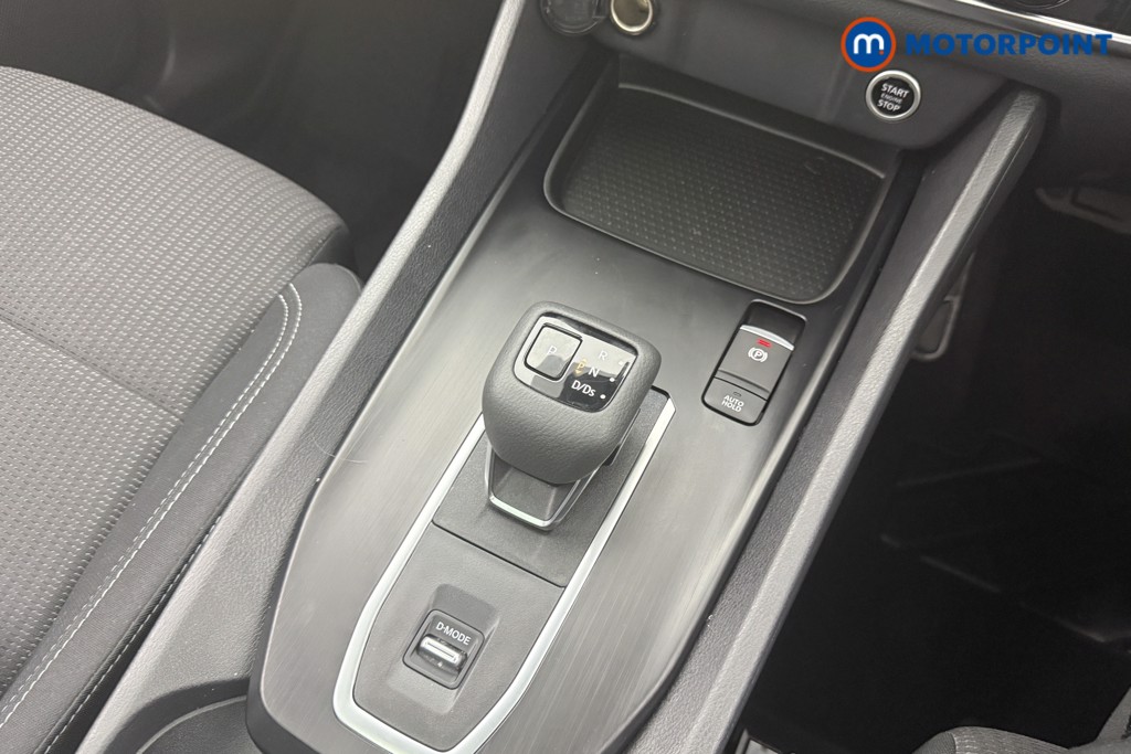 Nissan Qashqai Acenta Premium Automatic Petrol SUV - Stock Number (1563074) - 5th supplementary image