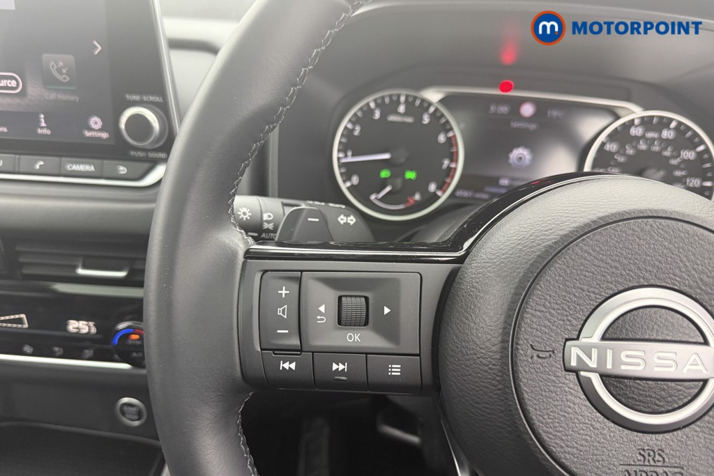 Nissan Qashqai Acenta Premium Automatic Petrol SUV - Stock Number (1563074) - 7th supplementary image