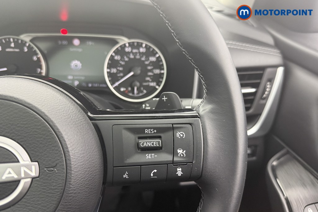 Nissan Qashqai Acenta Premium Automatic Petrol SUV - Stock Number (1563074) - 8th supplementary image