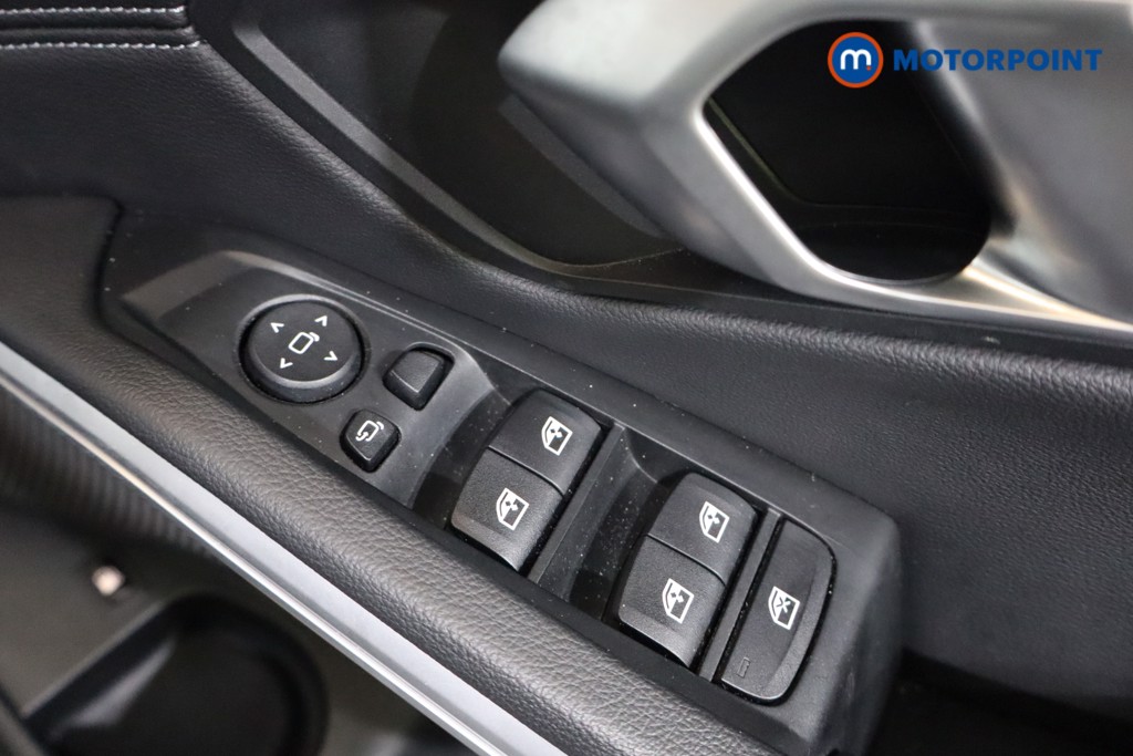 BMW 3 Series Sport Pro Automatic Petrol Plug-In Hybrid Saloon - Stock Number (1563298) - 8th supplementary image