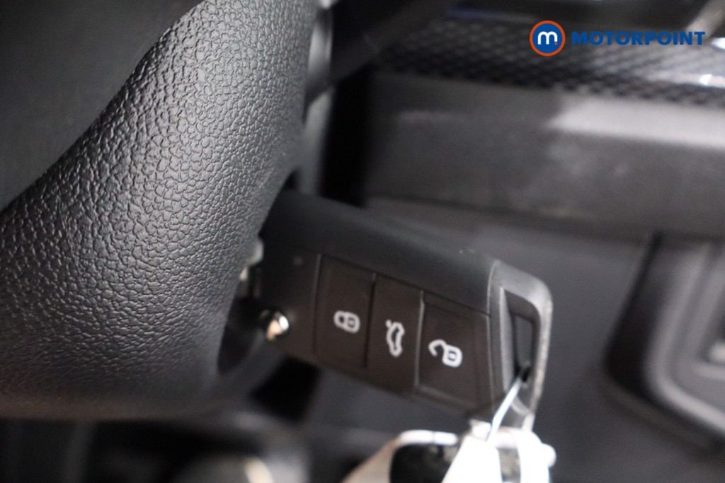 Volkswagen Polo Life Automatic Petrol Hatchback - Stock Number (1563410) - 13th supplementary image