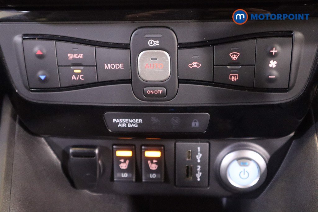 Nissan Leaf N-Connecta Automatic Electric Hatchback - Stock Number (1563616) - 20th supplementary image