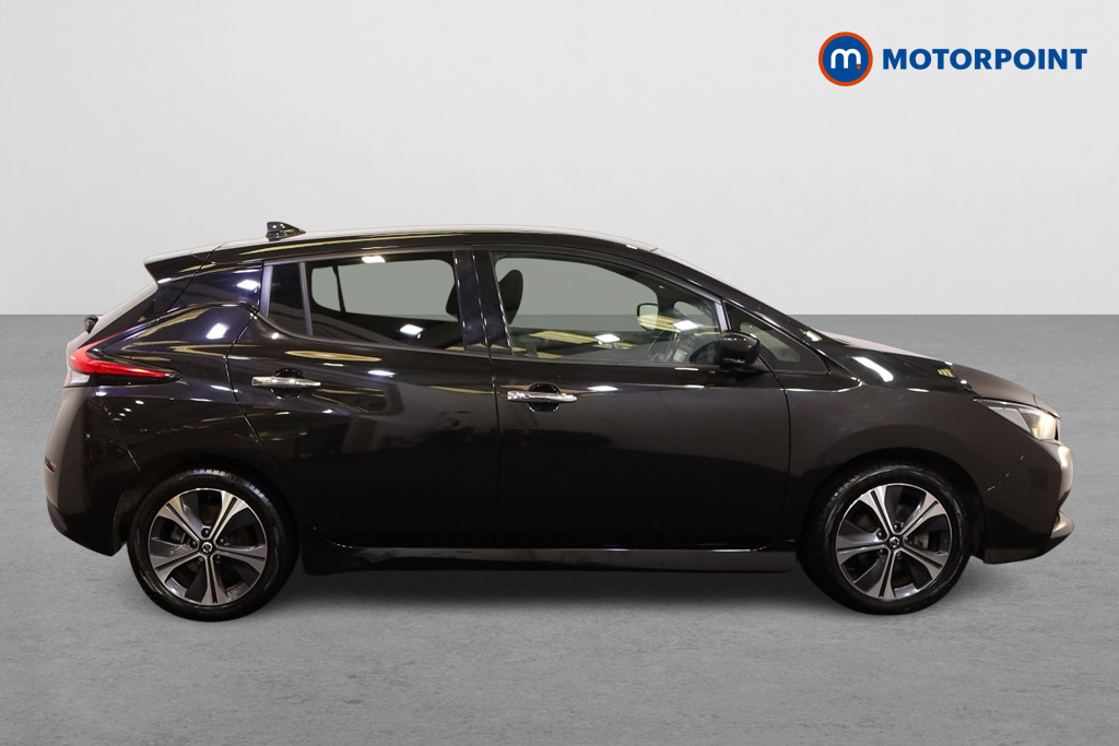 Nissan Leaf N-Connecta Automatic Electric Hatchback - Stock Number (1563616) - Drivers side