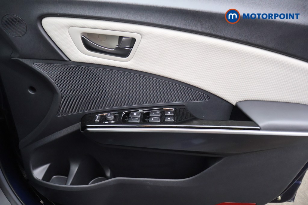 Ssangyong Tivoli Ultimate Automatic Petrol SUV - Stock Number (1563646) - 8th supplementary image