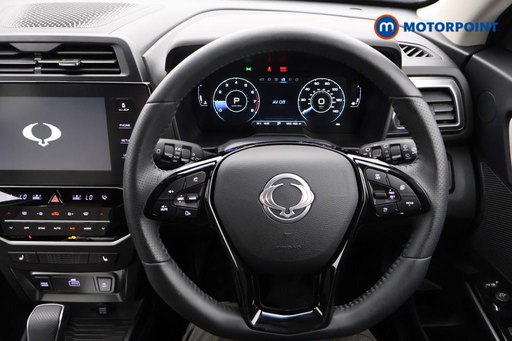 Ssangyong Tivoli Ultimate Automatic Petrol SUV - Stock Number (1563646) - 1st supplementary image