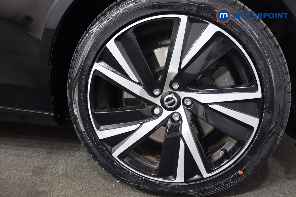 Volvo S90 R Design Automatic Petrol Plug-In Hybrid Saloon - Stock Number (1563832) - 18th supplementary image
