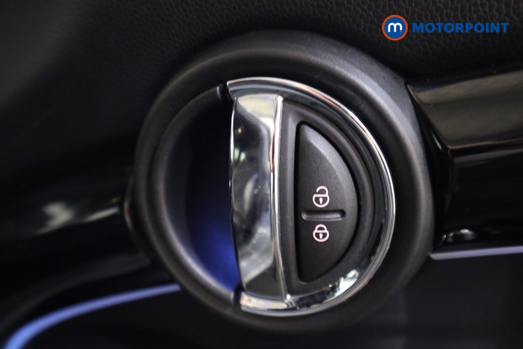 Mini Hatchback Cooper S Sport Manual Petrol Hatchback - Stock Number (1564307) - 12th supplementary image