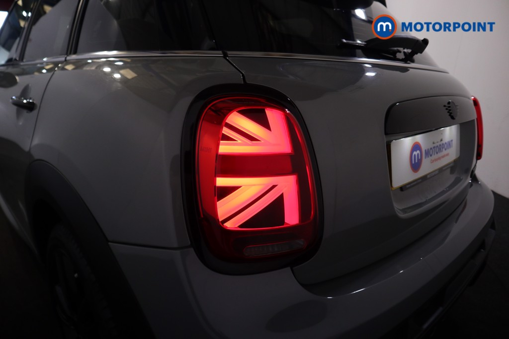 Mini Hatchback Cooper S Sport Manual Petrol Hatchback - Stock Number (1564307) - 21st supplementary image