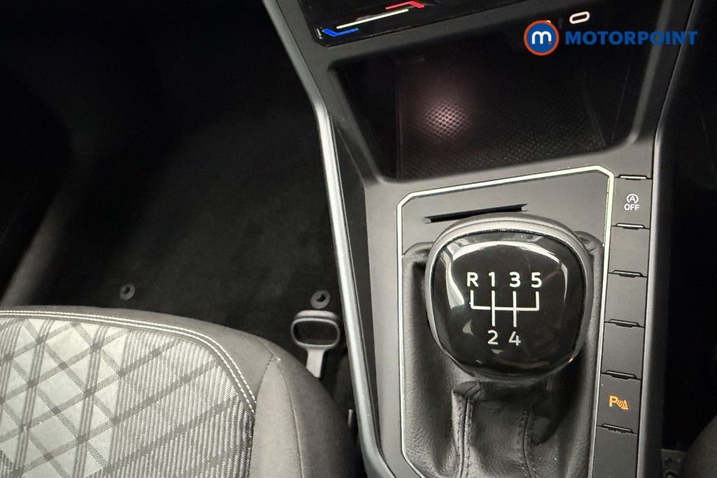 Volkswagen Polo R-Line Manual Petrol Hatchback - Stock Number (1564795) - 11th supplementary image